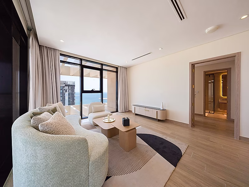 Luxury 1-Bedroom Waterfront Apartment | 108 sqm | Sea View | Private Beach Access - Photo 6