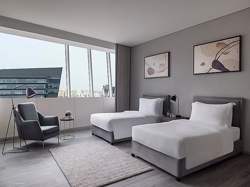 LUXURY 3 BEDROOM HOTEL APARTMENT IN OLD AIRPORT - Photo 6