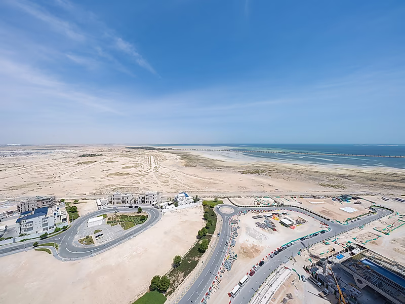 Luxury 1-Bedroom Waterfront Apartment | 108 sqm | Sea View | Private Beach Access - Photo 11