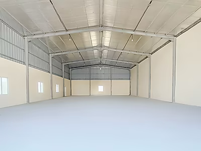 Warehouse for Rent, 1000 sqm – Ideal Location in Birkat Al Awamer
