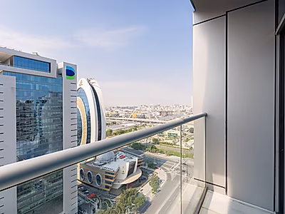 MODERN 2-BEDROOM APARTMENT WITH LUXURIOUS FINISHES | MARINA