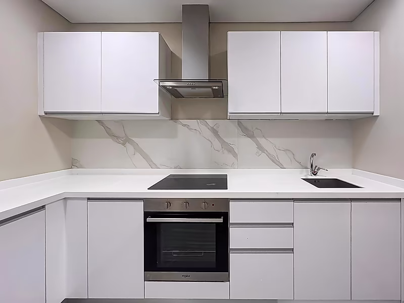 MODERN 2-BEDROOM APARTMENT IN GIARDINO VILLAGE - Photo 5