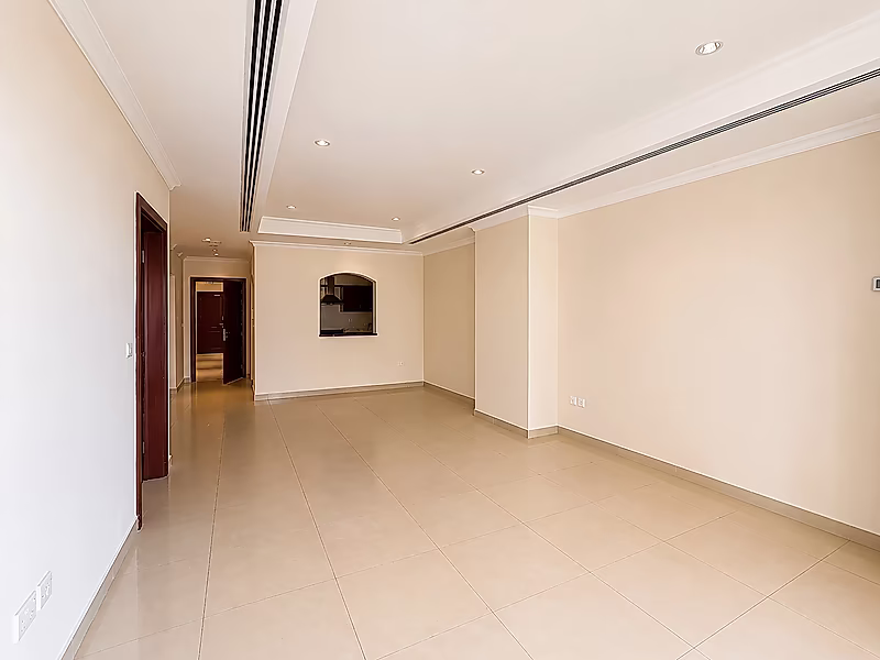 SPACIOUS SF 1 BEDROOM APARTMENT PORTO ARABIA - Photo 2