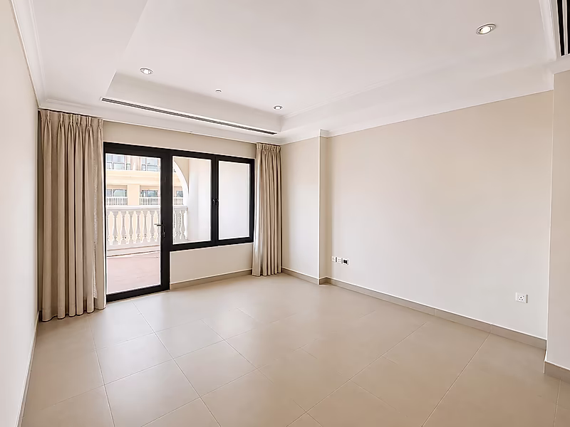 SPACIOUS SF 1 BEDROOM APARTMENT PORTO ARABIA - Photo 3