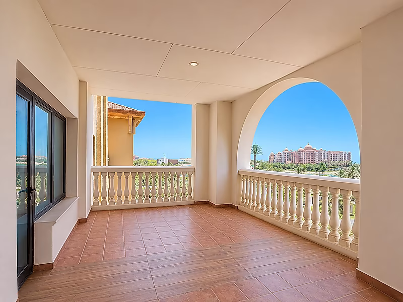 SPACIOUS SF 1 BEDROOM APARTMENT PORTO ARABIA - Photo 1