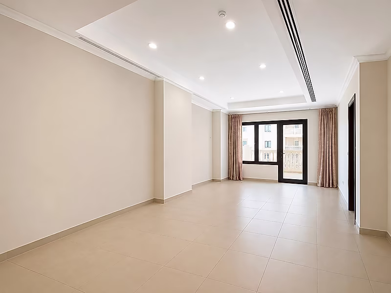 SPACIOUS SF 1 BEDROOM APARTMENT PORTO ARABIA - Photo 5