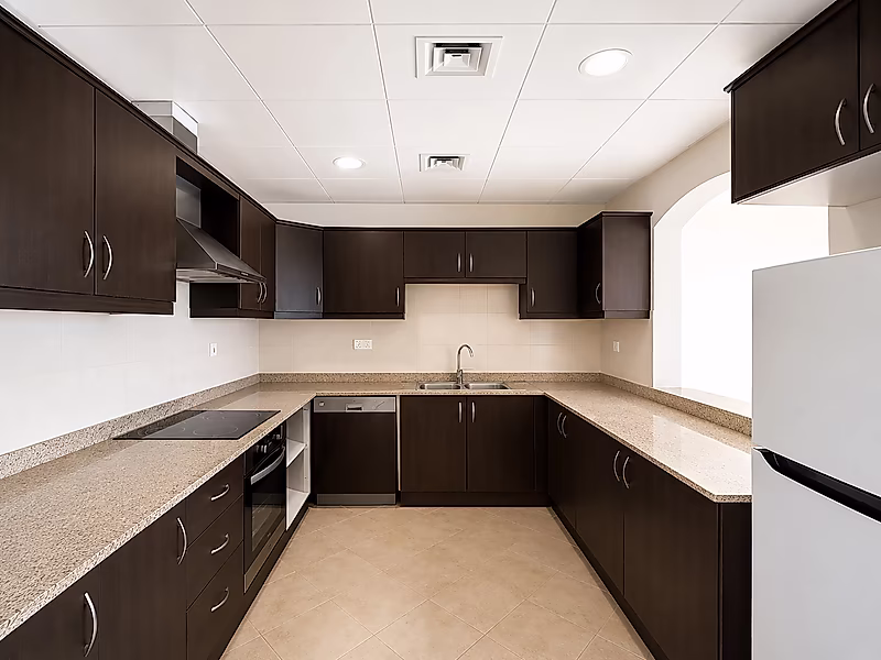 SPACIOUS SF 1 BEDROOM APARTMENT PORTO ARABIA - Photo 6