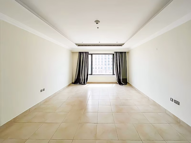 Exquisite One-Bedroom Haven with Extra Storage in Porto Arabia, The Pearl Qatar - Photo 2