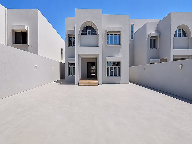 Exquisite Villa with Magnificent Garden Views - Photo 1