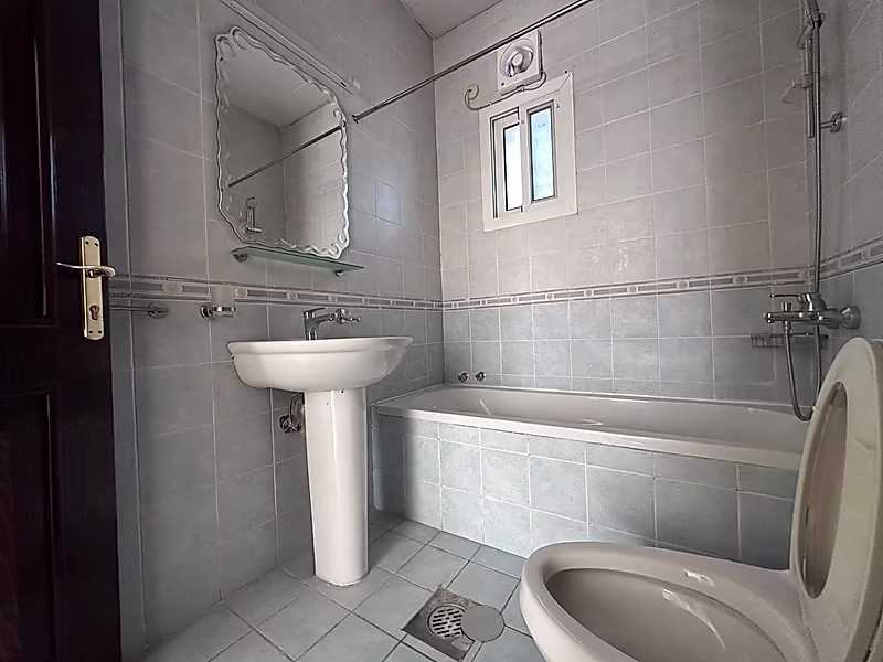 Commercial Villa for Rent | Al Thumama - Photo 11