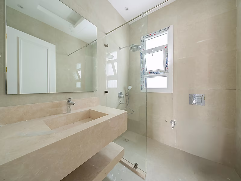 Spacious Standalone Family Villa for Sale | 8 Bedrooms | Prime Al Thumama Location - Photo 6
