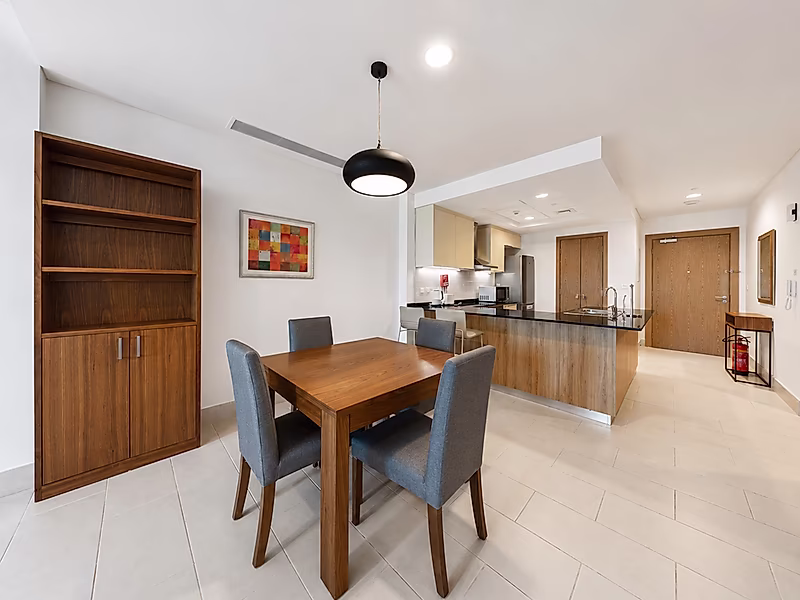 SPACIOUS 1-BEDROOM + OFFICE WITH BEACH ACCESS - Photo 5