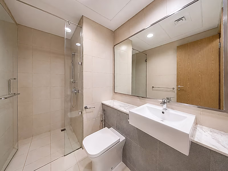 SPACIOUS 1-BEDROOM + OFFICE WITH BEACH ACCESS - Photo 12