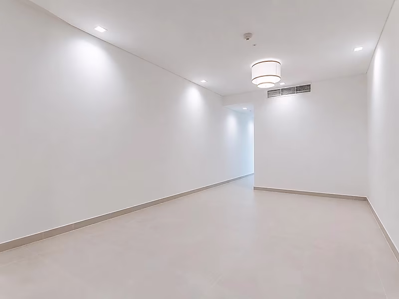 Exceptional Studio for Sale – Full Sea View – Al Mutahidah Tower, Viva Bahriya, The Pearl - Photo 3