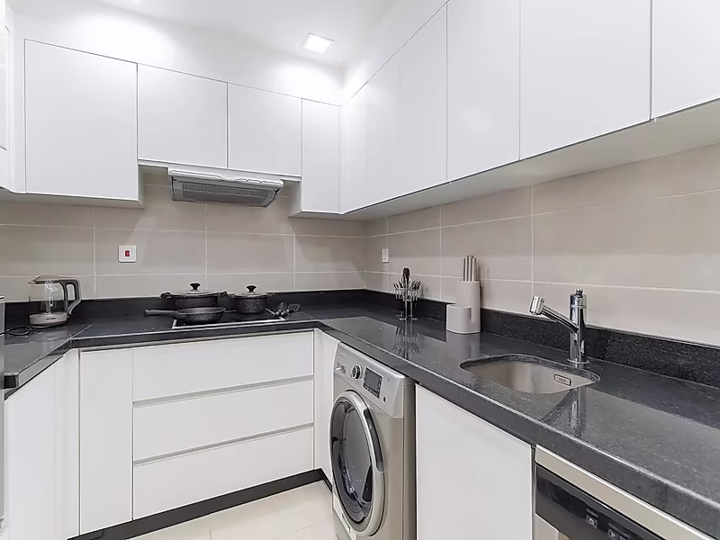 Exceptional Studio for Sale – Full Sea View – Al Mutahidah Tower, Viva Bahriya, The Pearl - Photo 4