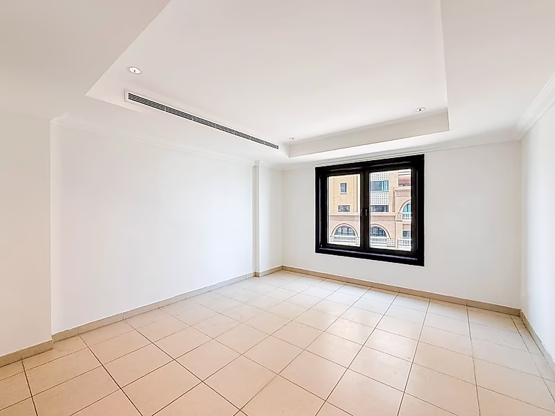 HIGH RETURN TENANTED 1BR INVESTMENT UNIT - Photo 1