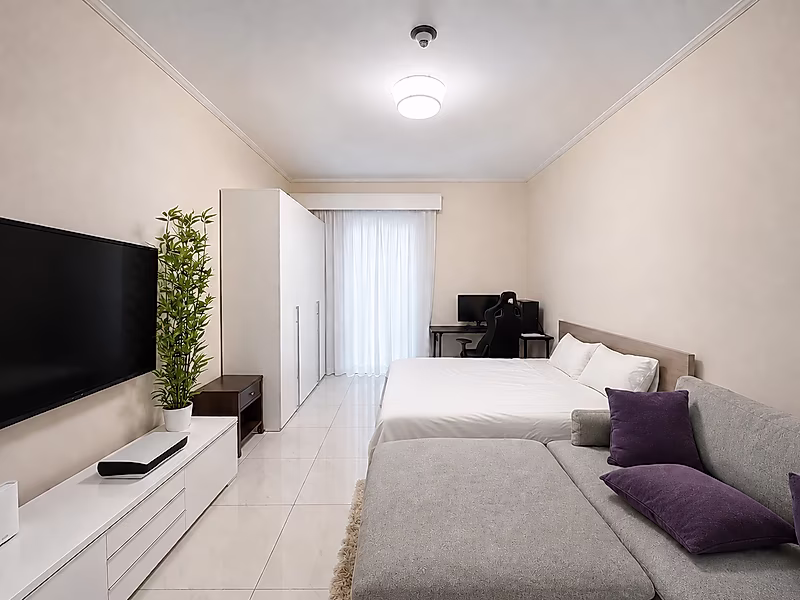 FULLY FURNISHED STUDIO WITH BEACH ACCESS - Photo 5