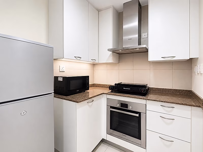 FULLY FURNISHED STUDIO WITH BEACH ACCESS - Photo 8