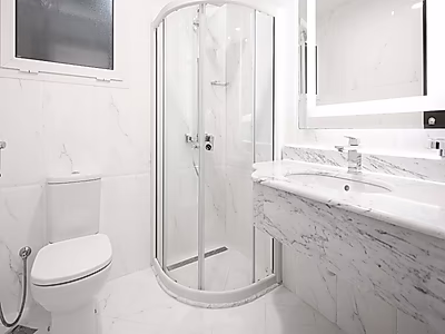 BRIGHT AND SPACIOUS 2-BEDROOM APARTMENT | DUHAIL