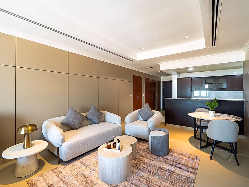 Fully Renovated Luxury Studio for Sale | 62 SQM | Title Deed Available | Ready to Move In | The Pearl-Qatar - Photo 2