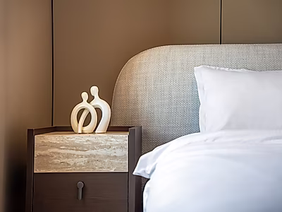 Fully Renovated Luxury Studio for Sale | 62 SQM | Title Deed Available | Ready to Move In | The Pearl-Qatar