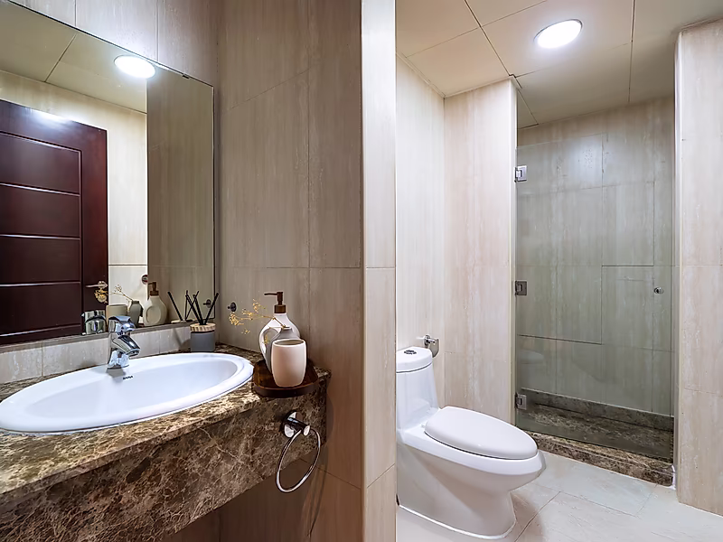 Fully Renovated Luxury Studio for Sale | 62 SQM | Title Deed Available | Ready to Move In | The Pearl-Qatar - Photo 10
