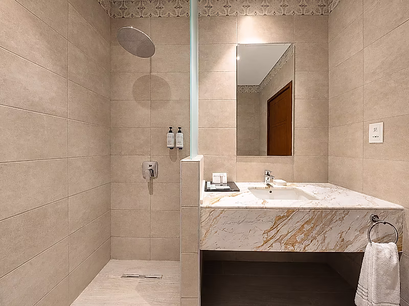 إقامة فاخرة بخدمات متكاملة | مسبح، نادي رياضي، وخدمات حصرية - Photo 15