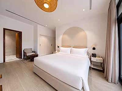 ALL-IN SERVICED 2-BEDROOM APARTMENT