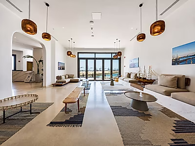 ALL-IN SERVICED 2-BEDROOM APARTMENT