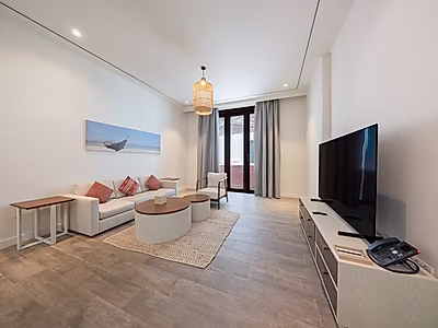 FULLY SERVICED 3BR LUXURY RESIDENCE FOR RENT