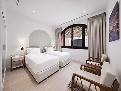 FULLY SERVICED 3BR LUXURY RESIDENCE FOR RENT
