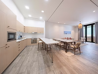 FULLY SERVICED 3BR LUXURY RESIDENCE FOR RENT
