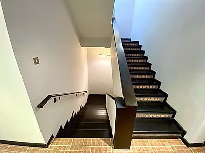 Spacious 4-Bedroom + Maid Villa in Al Hilal