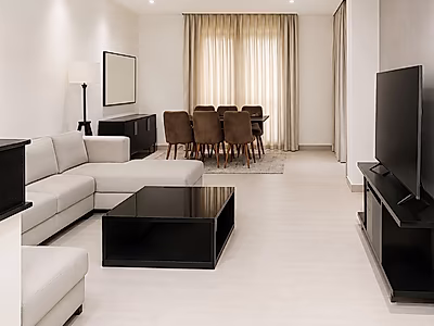 SPACIOUS 1BEDROOM FULLY FURNISHED ALL INCLUSIVE!