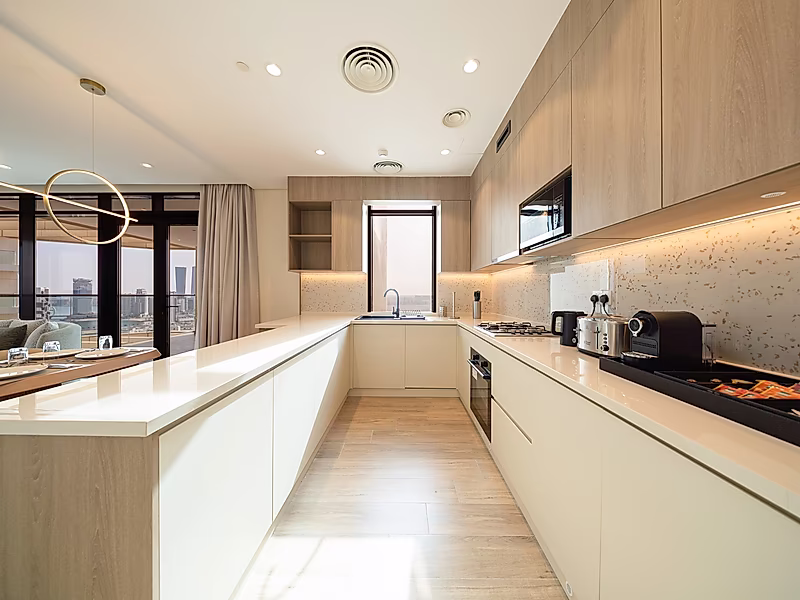 Beachfront Ready to Move In | 1 Bedroom Apartment | 6-Year Payment Plan - Photo 2