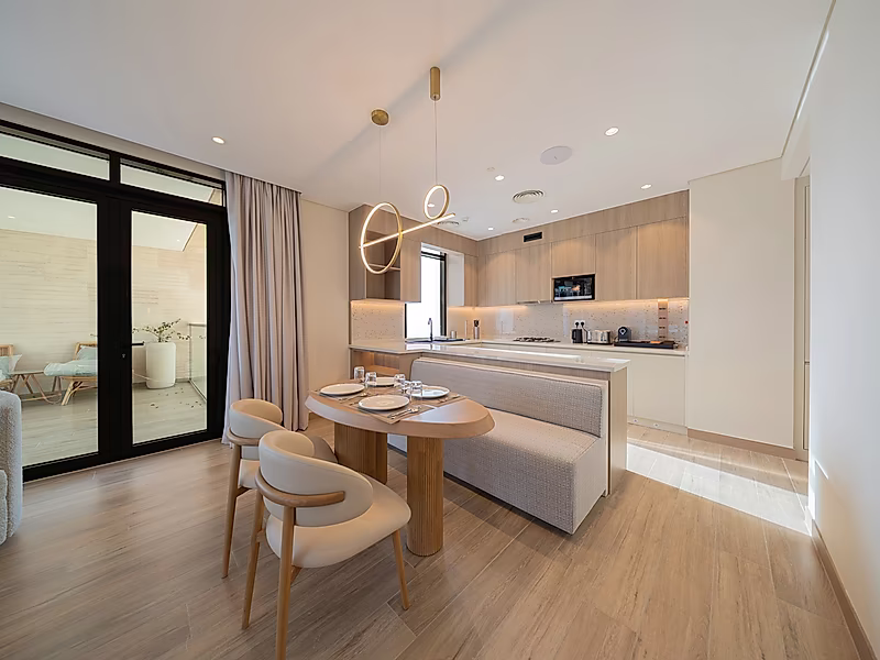 Beachfront Ready to Move In | 1 Bedroom Apartment | 6-Year Payment Plan - Photo 3