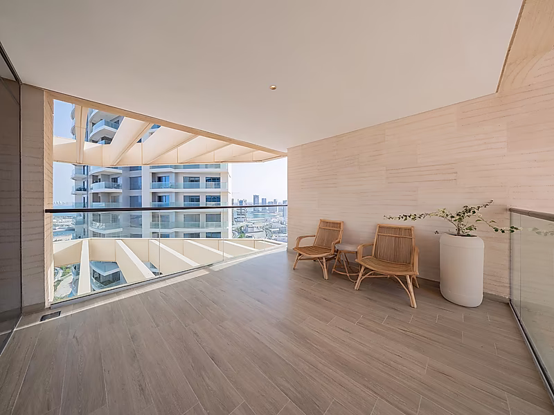Beachfront Ready to Move In | 1 Bedroom Apartment | 6-Year Payment Plan - Photo 7