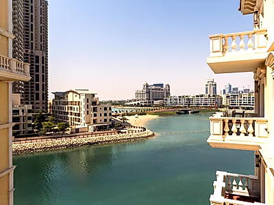 STUNNING CANAL VIEW 1-BEDROOM IN QANAT QUARTIER
