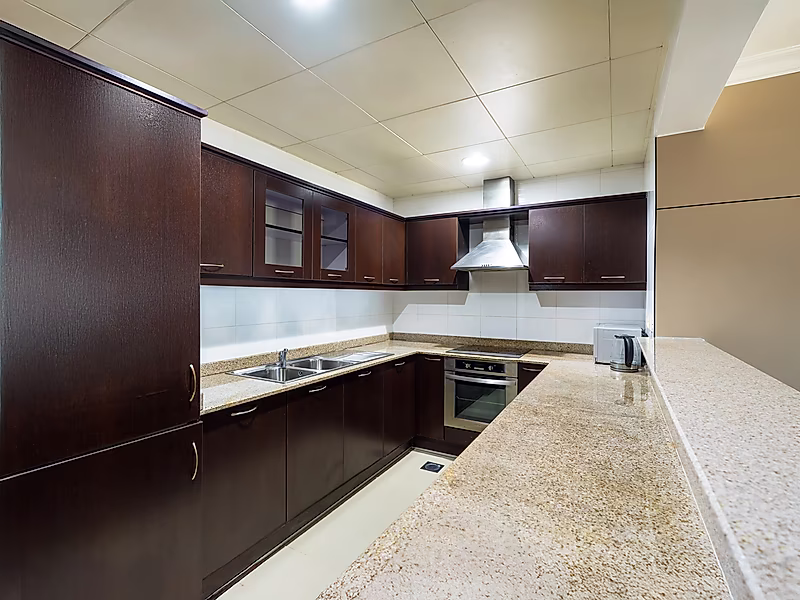 Fully Renovated Luxury Studio for Sale | 62 SQM | Title Deed Available | Ready to Move In | The Pearl-Qatar - Photo 11