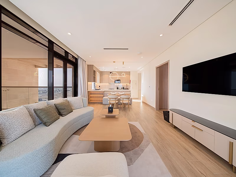 Beachfront Ready to Move In | 1 Bedroom Apartment | 6-Year Payment Plan - Photo 23