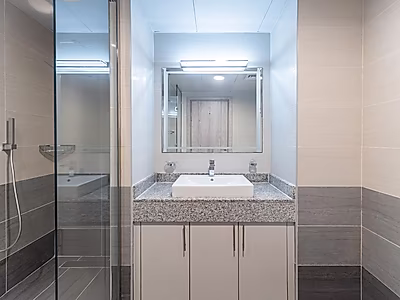 Exclusive 1BR Apartment | Urban Elegance