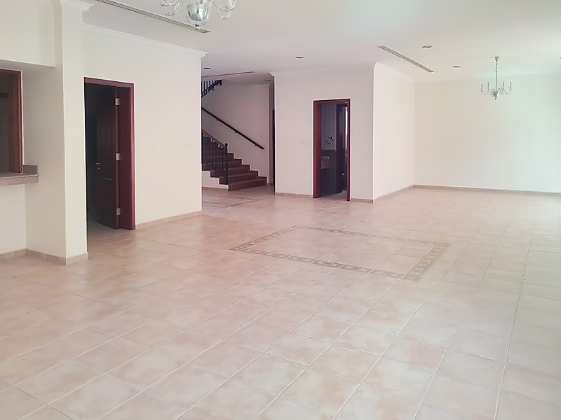 SPACIOUS 3BR + MAID VILLA WITH GREAT FACILITIES | AIN KHALED - Photo 10