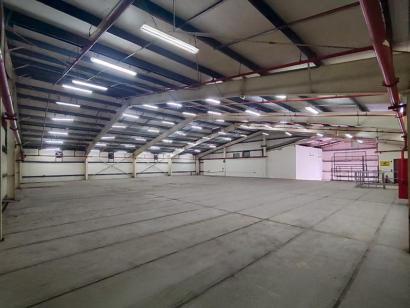 1,667 SQM FOOD STORAGE FOR RENT II ABA SALEEL II 3 CHILLERS II PRIME LOCATION - Photo 2