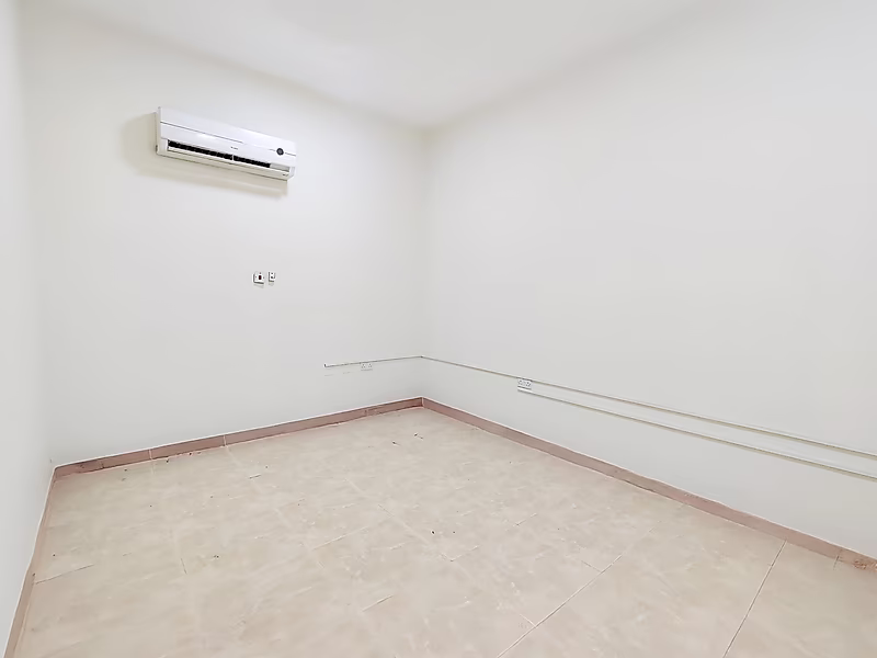 1,667 SQM FOOD STORAGE FOR RENT II ABA SALEEL II 3 CHILLERS II PRIME LOCATION - Photo 6