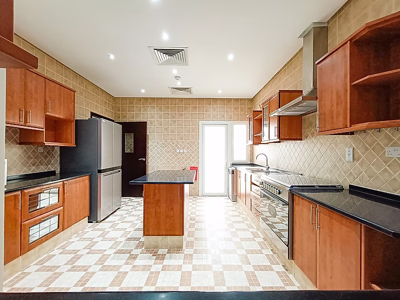 FRIENDLY 4BR + MAID COMPOUND VILLA | AL WAAB - Photo 20