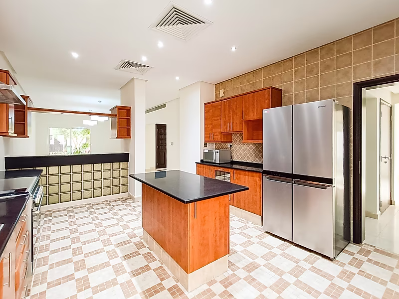FRIENDLY 4BR + MAID COMPOUND VILLA | AL WAAB - Photo 21