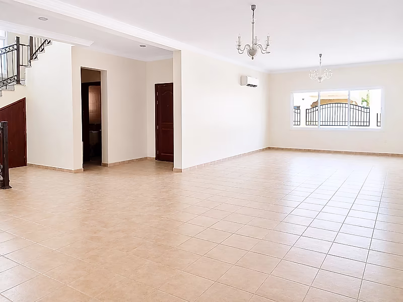 MODERN 3BR + MAID COMPOUND VILLA AIN KHALED - Photo 1