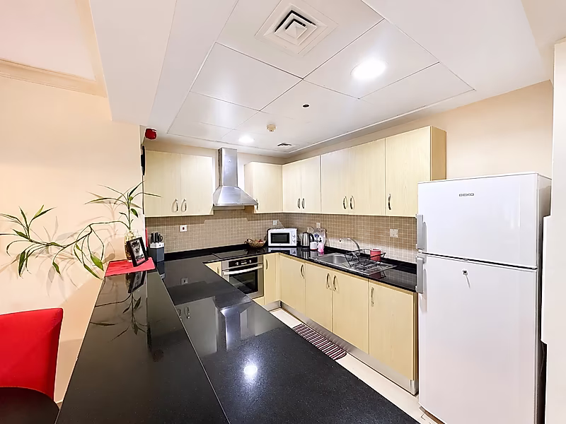 IDEAL INVESTMENT OPPORTUNITY! STUDIO APARTMENT WITH STUNNING HIGH FLOOR VIEW - Photo 6