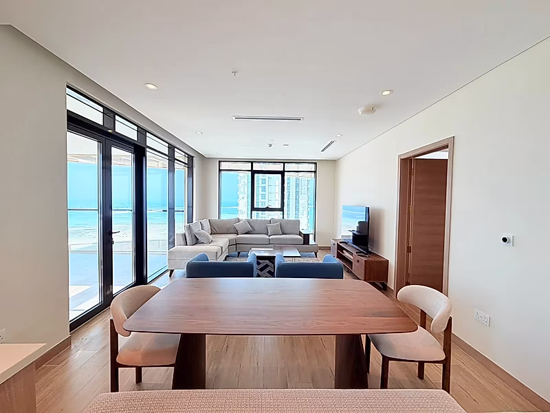 MEET THE LUXURY! 1-BEDROOM APARTMENT | WATERFRONT| INCLUDING BILLS - Photo 3