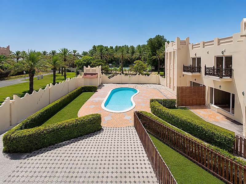BEST PRICE! LUXURY VILLA WITH PRIVATE POOL & BILLS - Photo 1